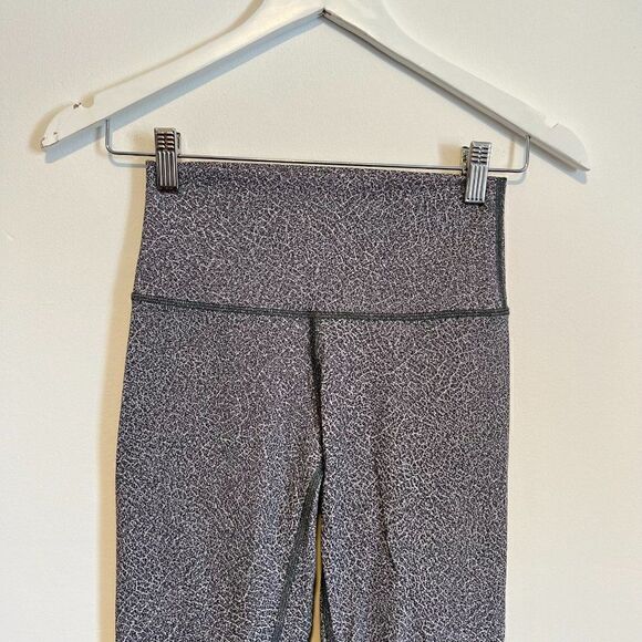 Lululemon Wunder Under Black & White Crop High-Rise Leggings - Picture 4 of 8